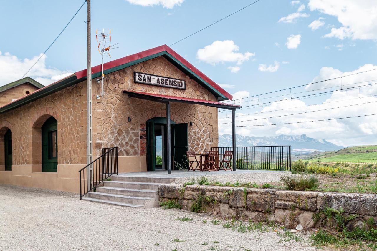 La Estación San Asensio Exterior foto